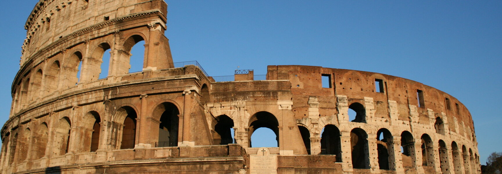 A Ascensão e Queda do Coliseu: Um Ícone da Arquitetura Romana